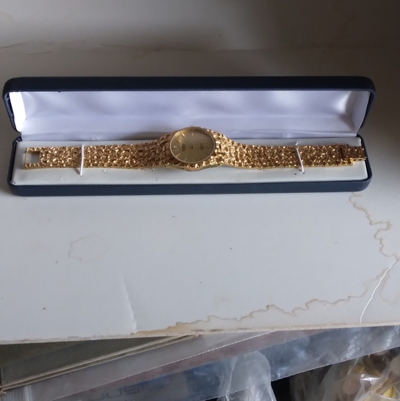 Watch ⌚ - Picture 2 of 2